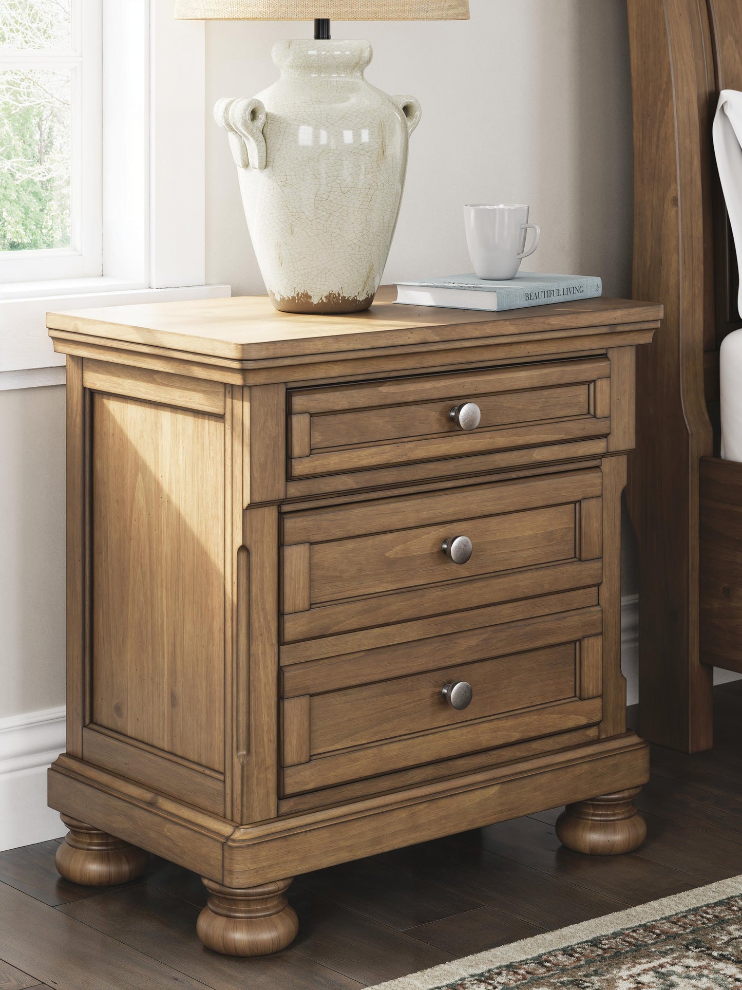 Vandenmore California  Panel Bed With Mirrored Dresser, Chest And Nightstand