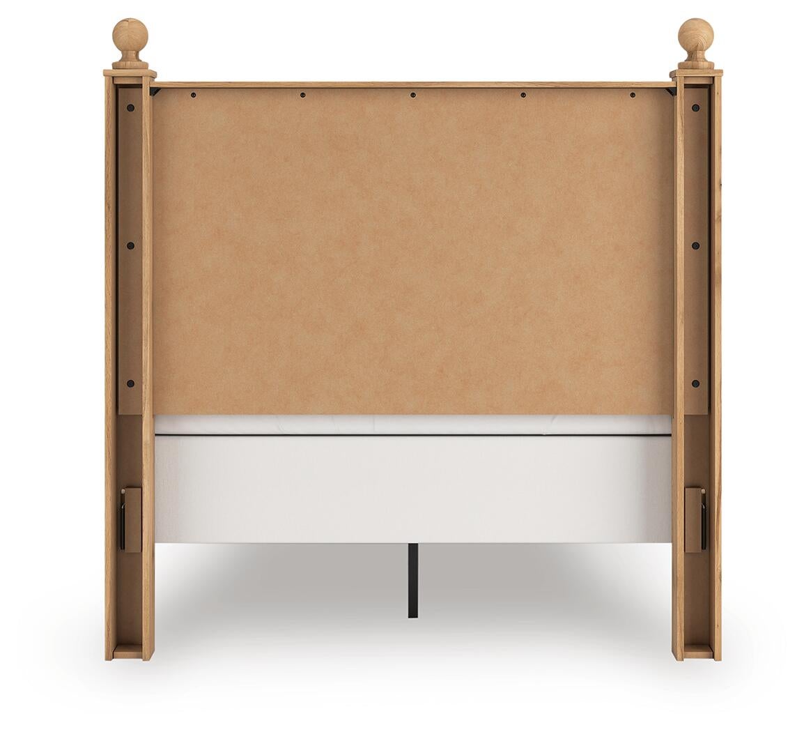Aleaport  Panel Bed With Mirrored Dresser And Nightstand
