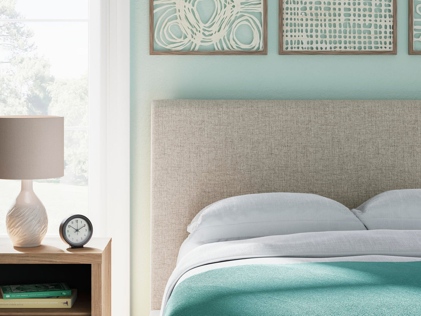 Cielden  Upholstered Bed With Roll Slats, Dresser, Mirror And Nightstand