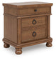 Chadworth California  Poster Bed With Mirrored Dresser And Nightstand