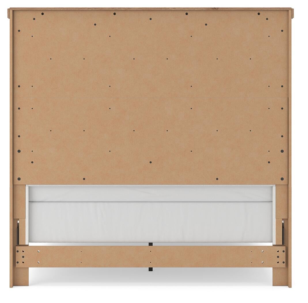 Savonport  Panel Storage Bed. Dresser, Mirror And Nightstand
