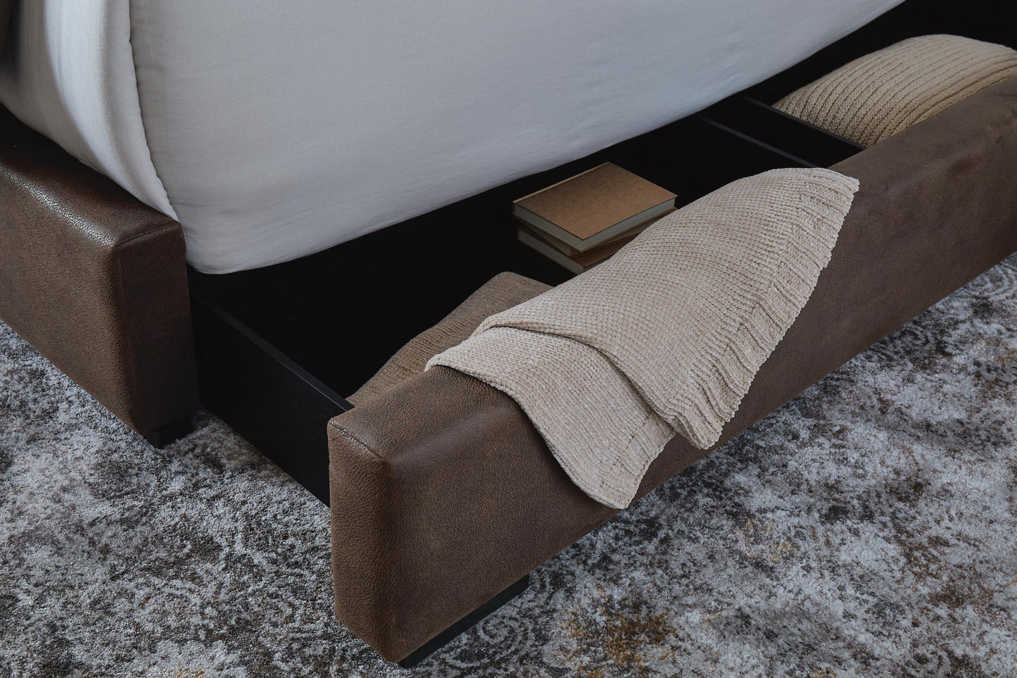 Lavernty  Upholstered Storage Bed