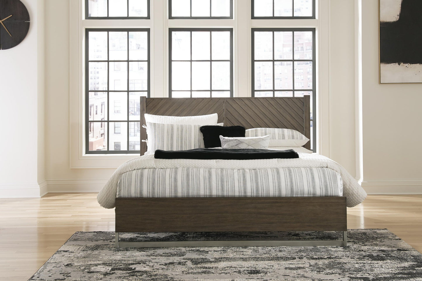 Arkenton  Panel Bed