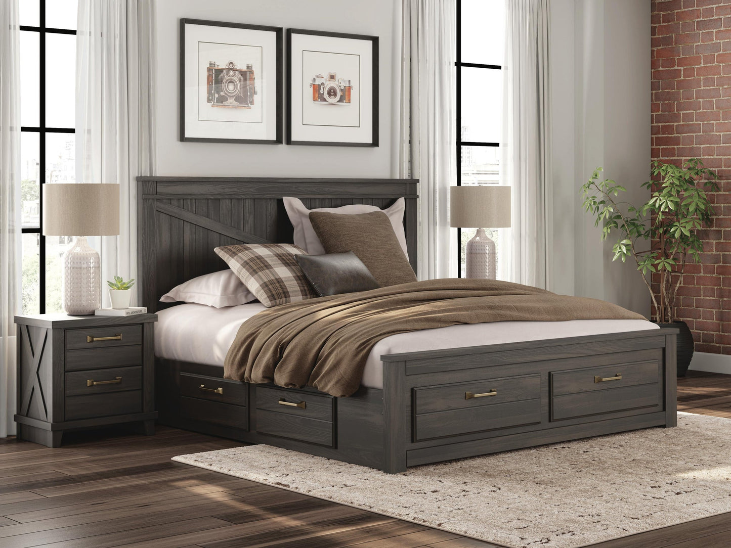 Vonitta Bay  Panel Storage Bed